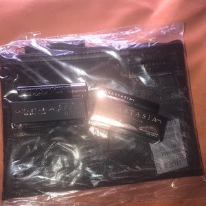 Anastasia Beverly Hills | mini (lash brag mascara | matte lipstick dead roses)